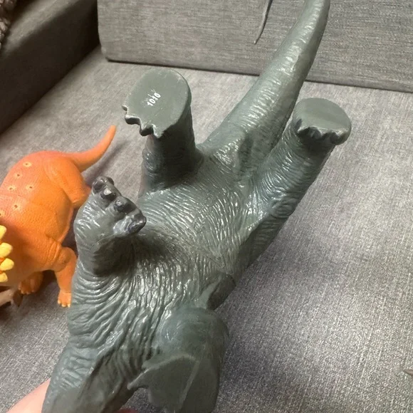 Large Vintage Dinosaur Toy Set - Green, Orange, Black - Picture 14 of 16